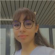 Étudiante en soins infirmiers et ayant fait médecine, je souhaite donner de ma personne pour que les élèves puissent accéder à leur ambitions.